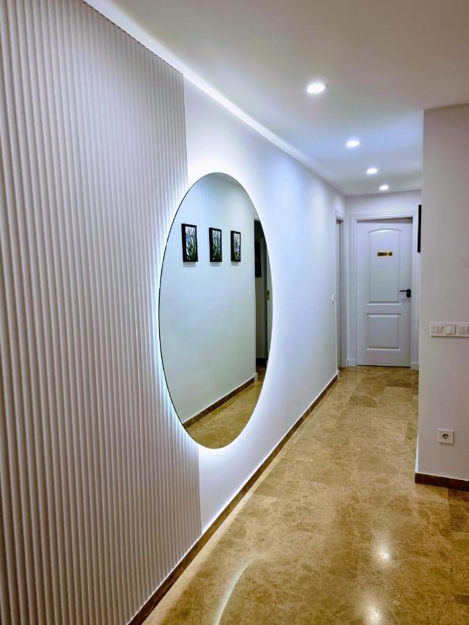 Luxury Blue Coast Seaside Retreat Marbella Apartment Екстериор снимка