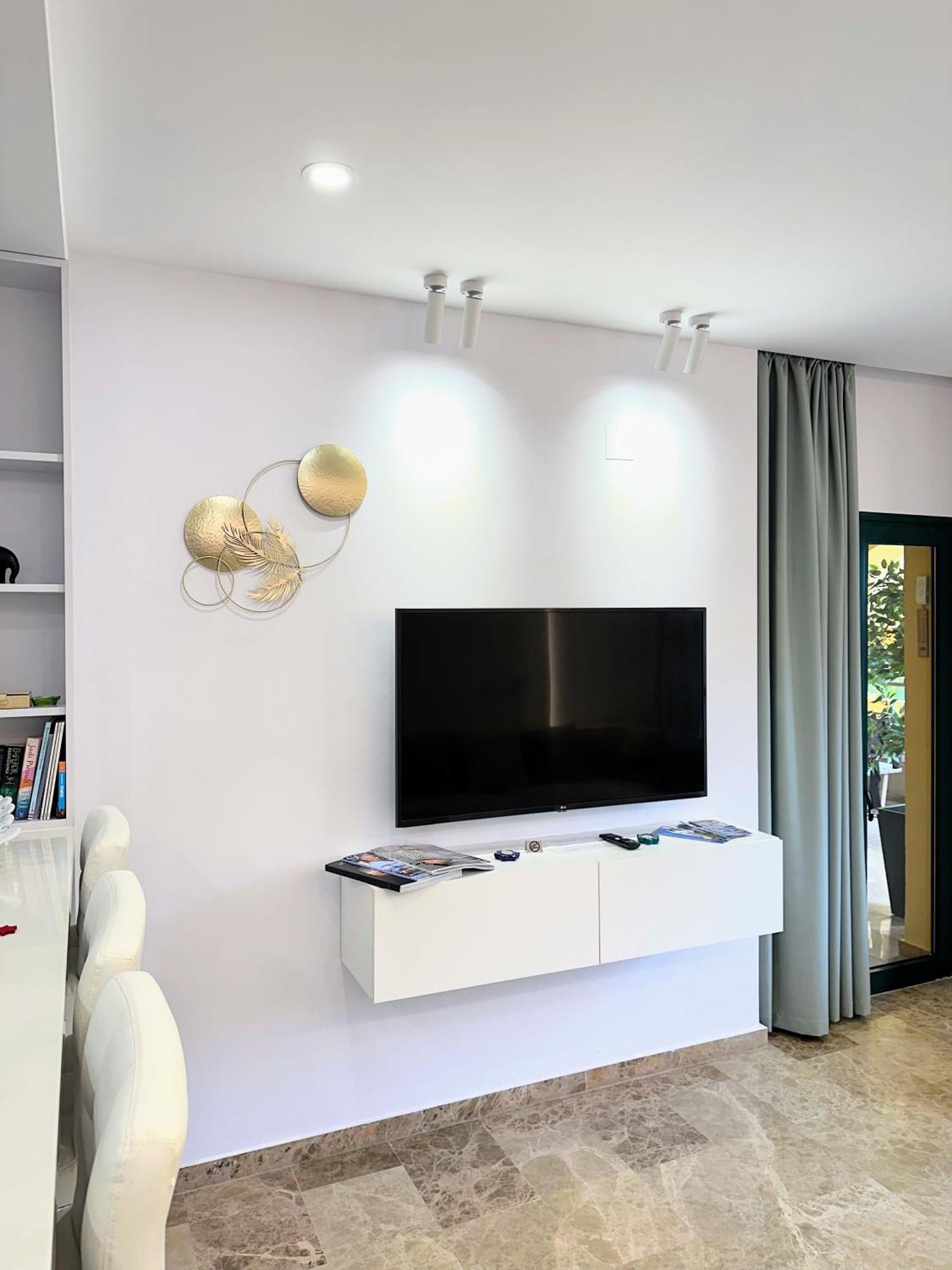Luxury Blue Coast Seaside Retreat Marbella Apartment Екстериор снимка